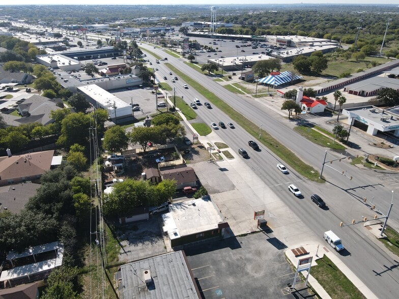 More Photos Of 7113 Bandera Rd, San Antonio Freestanding For Sale