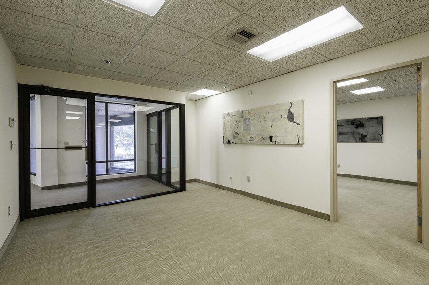 More Photos Of 333 North Ave, Wakefield Office For Lease