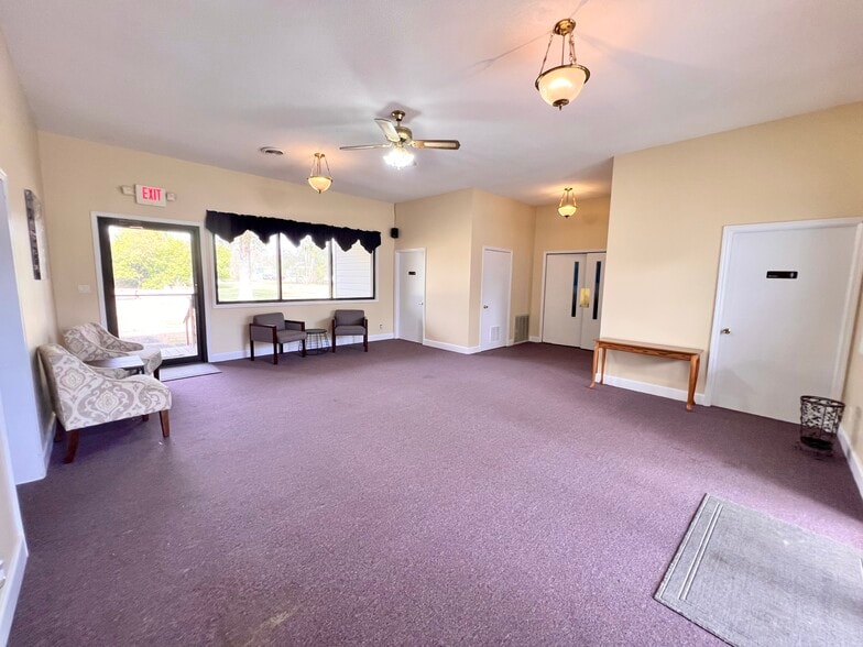 More Photos Of 703 N Main St, LaFayette Religious Facility For Sale