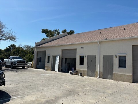 More Photos Of 326 NE 3rd Ave, Cape Coral Warehouse For Lease