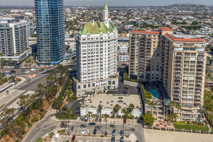 More Photos Of 800 E Ocean Blvd, Long Beach Apartments For Lease