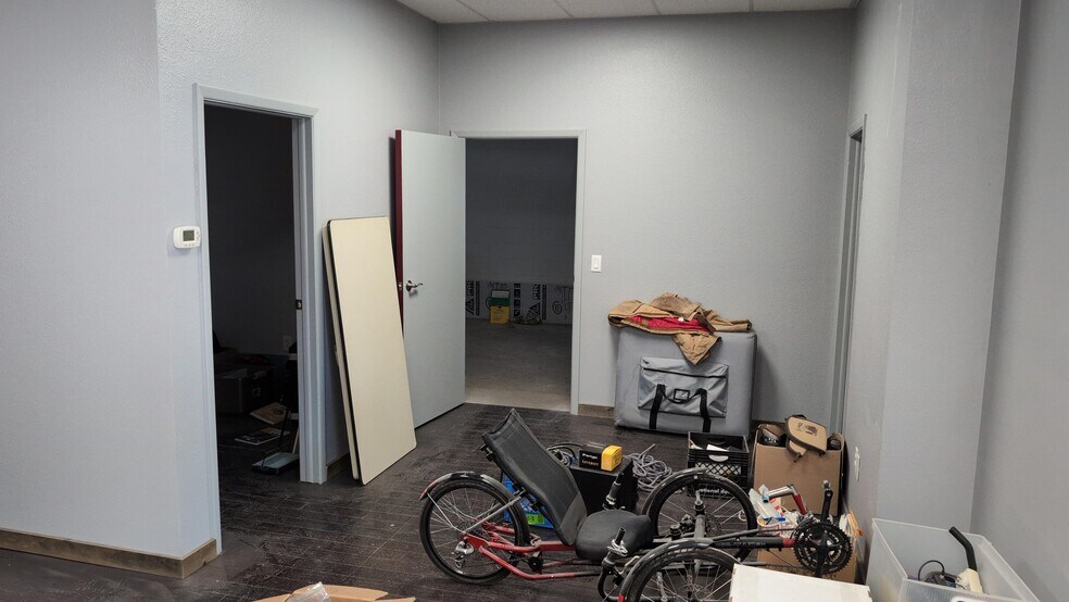 More Photos Of 5757 Arapahoe Ave, Boulder Warehouse For Lease