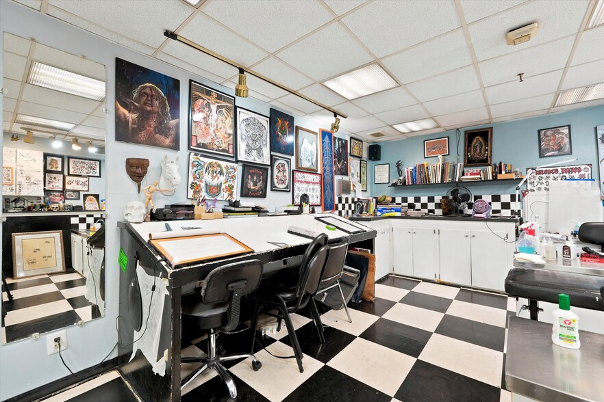 More Photos Of 617 South St, Philadelphia Apartments For Lease