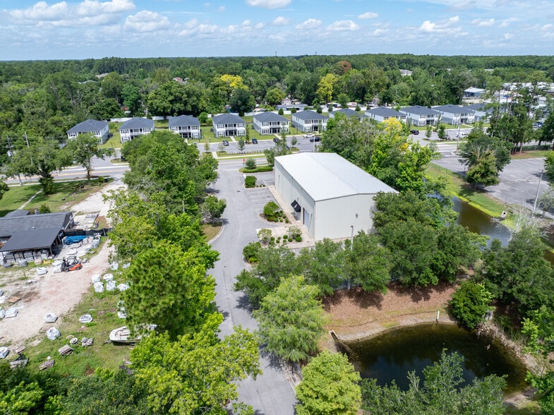 More Photos Of 9605 Hood Rd, Jacksonville Flex For Sale