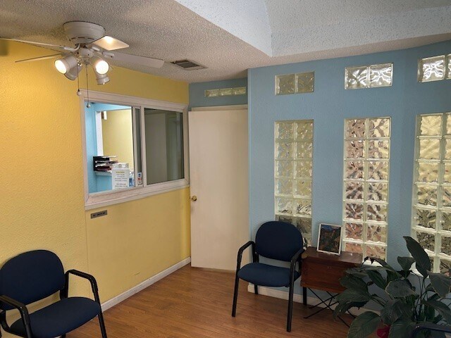 More Photos Of 315 E Pleasant Run Rd, DeSoto Medical For Sale