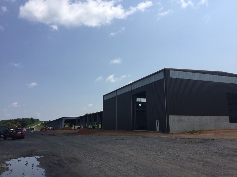 More Photos Of 12 S Tremont Rd, Tremont Land For Lease