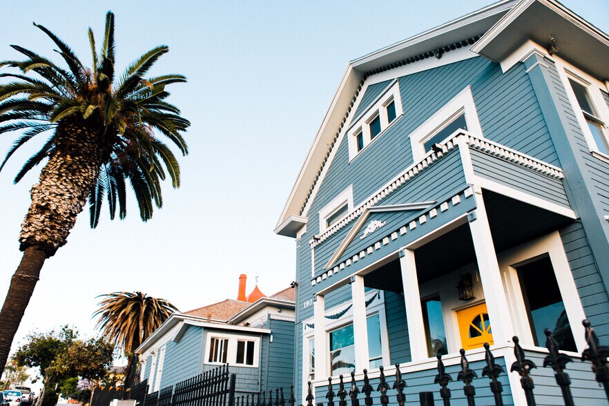 More Photos Of 1903 K St, San Diego Apartments For Sale