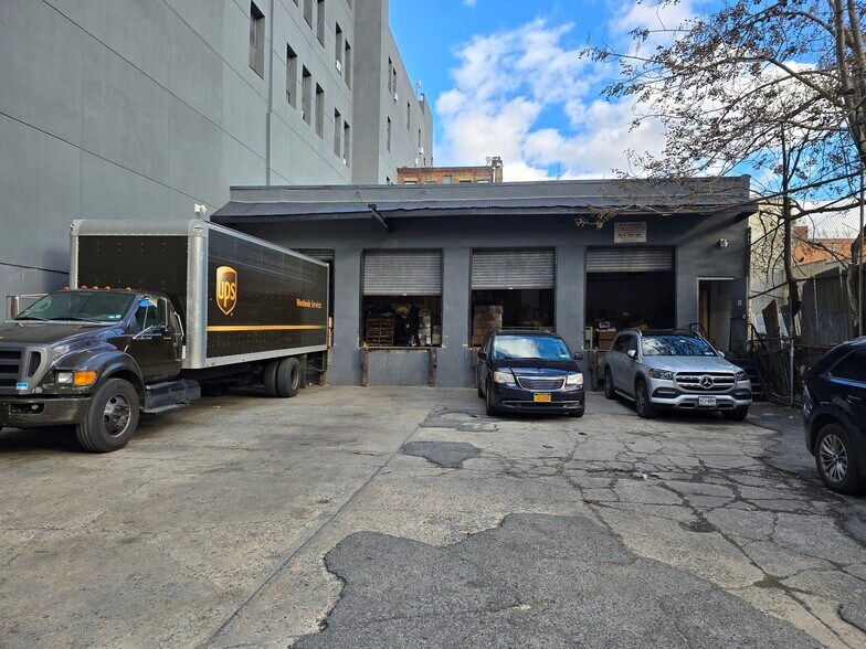 More Photos Of 544-560 Park Ave, Brooklyn Manufacturing For Lease