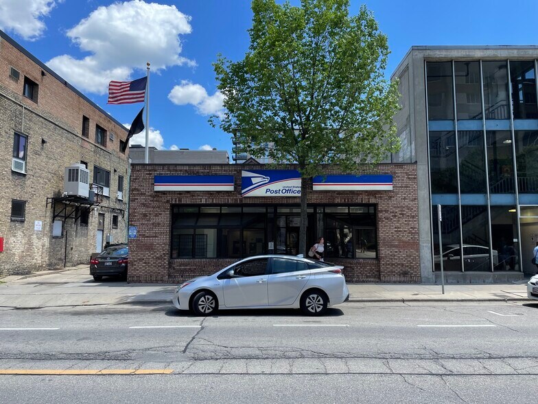More Photos Of 441 N Lake St, Madison Storefront Retail Office For Sale