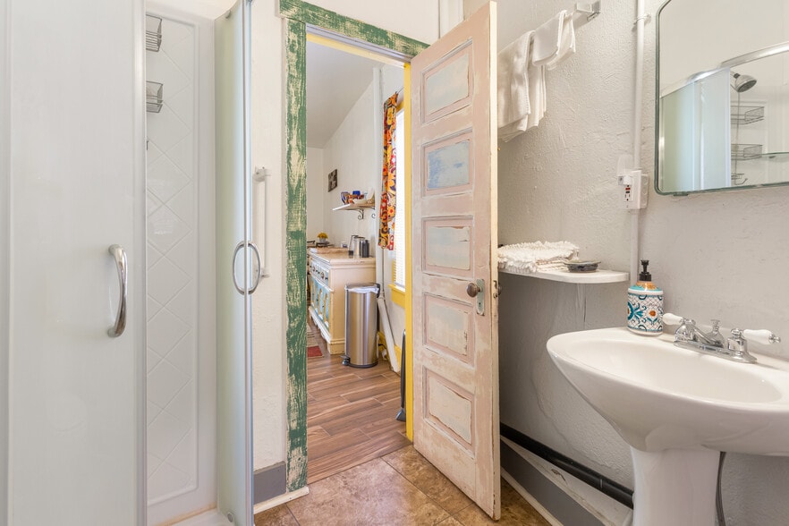 More Photos Of 41 N Main St, Bisbee Storefront Retail Residential For Sale