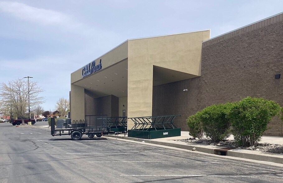 More Photos Of 3370 Kietzke Ln, Reno Unknown For Lease