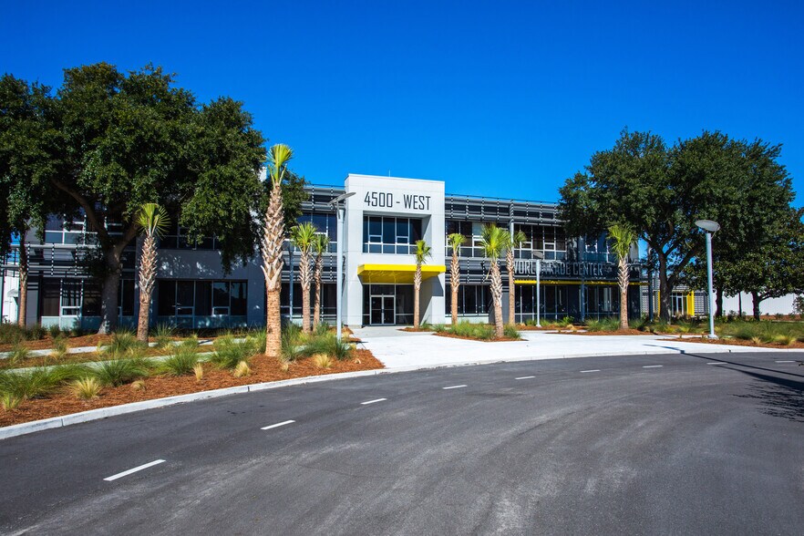 More Photos Of 4500 Leeds Ave, North Charleston Unknown For Lease