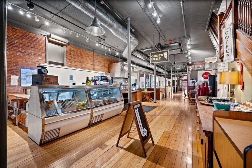 More Photos Of 144 W Liberty St, Wooster Office For Sale