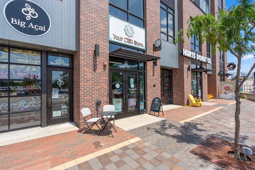 Primary Photo Of 100 E 2nd St, Cedar Falls Apartments For Lease