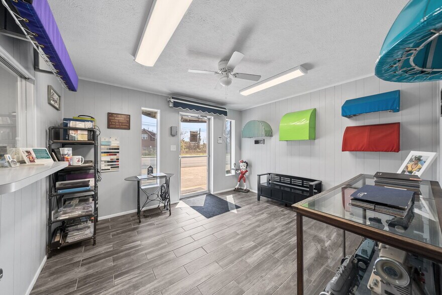 More Photos Of 2135 E 5th St, Panama City Auto Repair For Sale