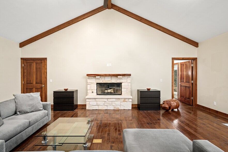 More Photos Of 145 State Loop 92, La Grange Specialty For Sale