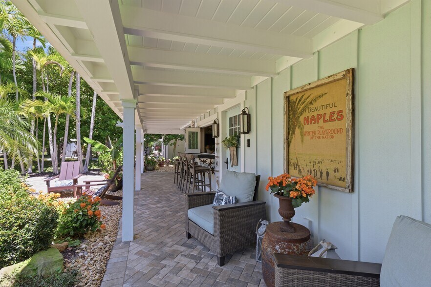 More Photos Of 840 Myrtle Ter, Naples Freestanding For Sale