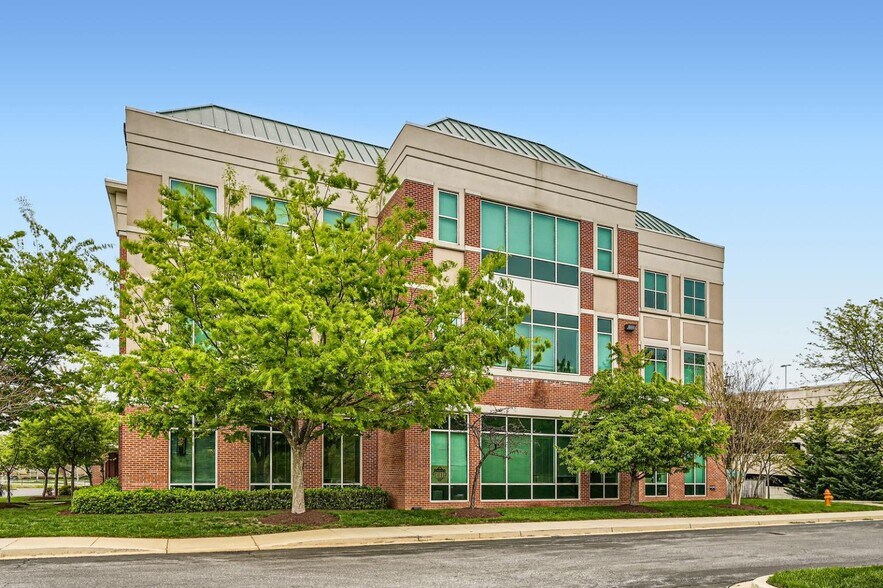 More Photos Of 10700 Charter Dr, Columbia Medical For Lease