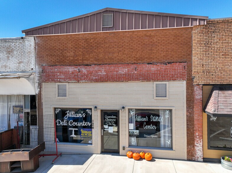 More Photos Of 124 Main, Groveton Restaurant For Sale