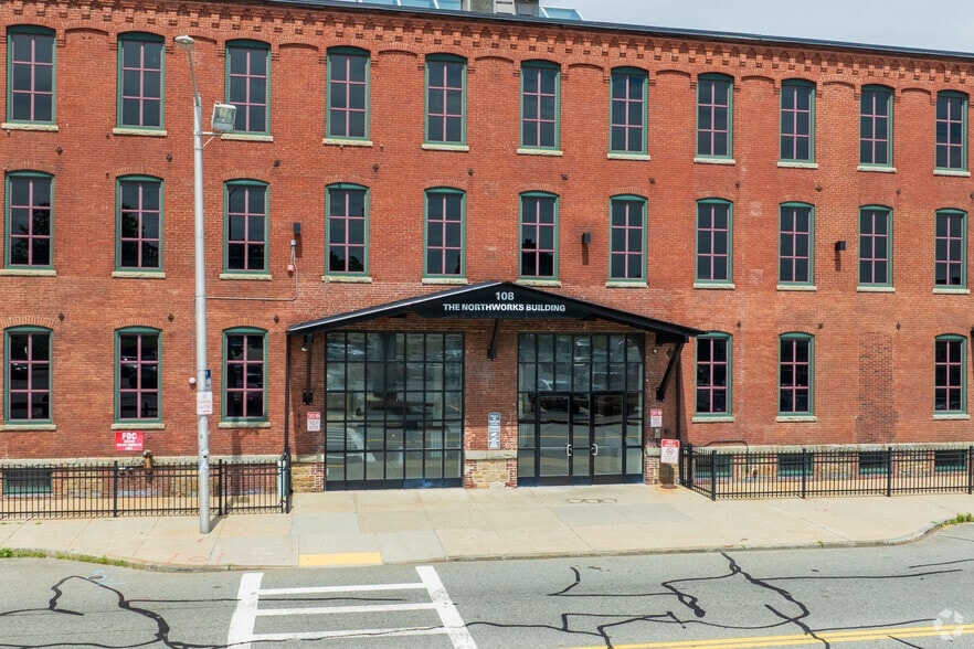More Photos Of 108 Grove St, Worcester Office For Lease