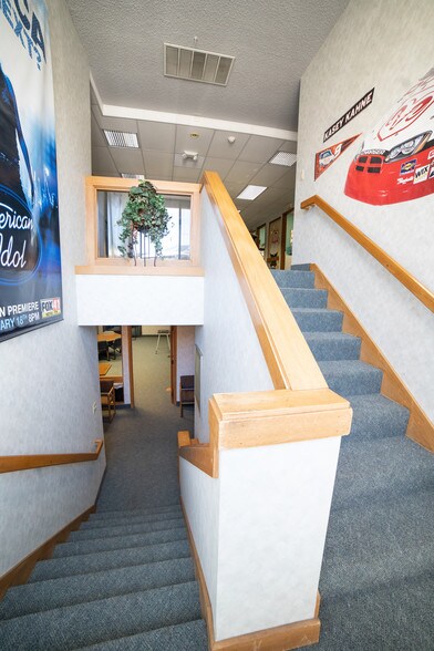 More Photos Of 1201 W Lincoln Ave, Yakima Office For Sale