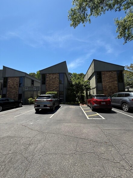 More Photos Of 1100 Logger Ct, Raleigh Office For Sale