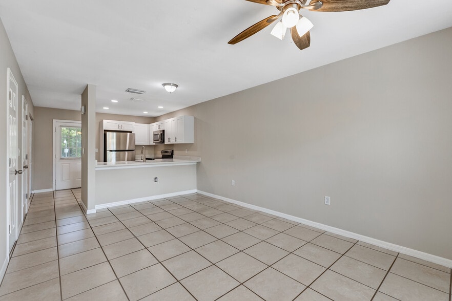More Photos Of 6240 Rattlesnake Hammock Rd, Naples Apartments For Sale