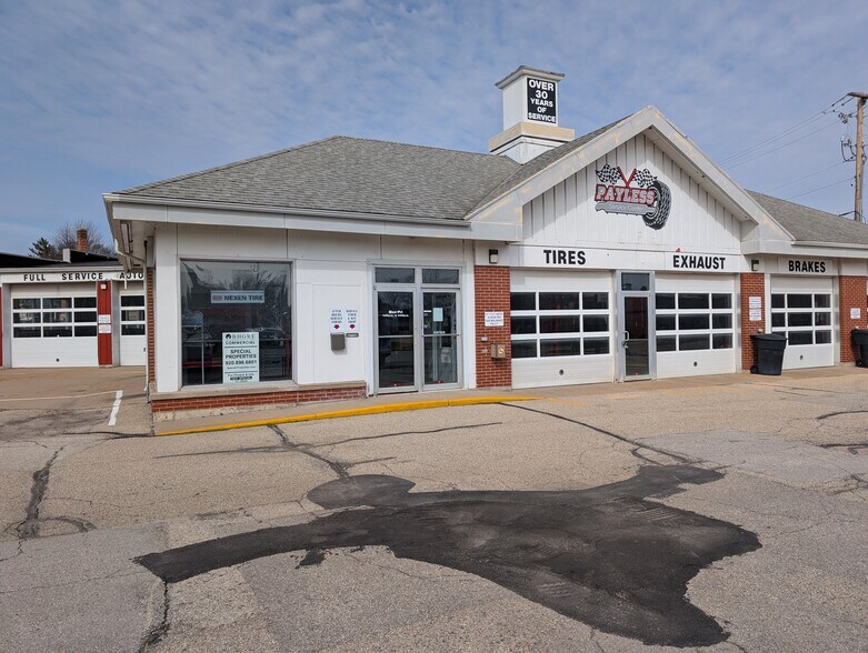 More Photos Of 400 Blackburn St, Ripon Specialty For Sale