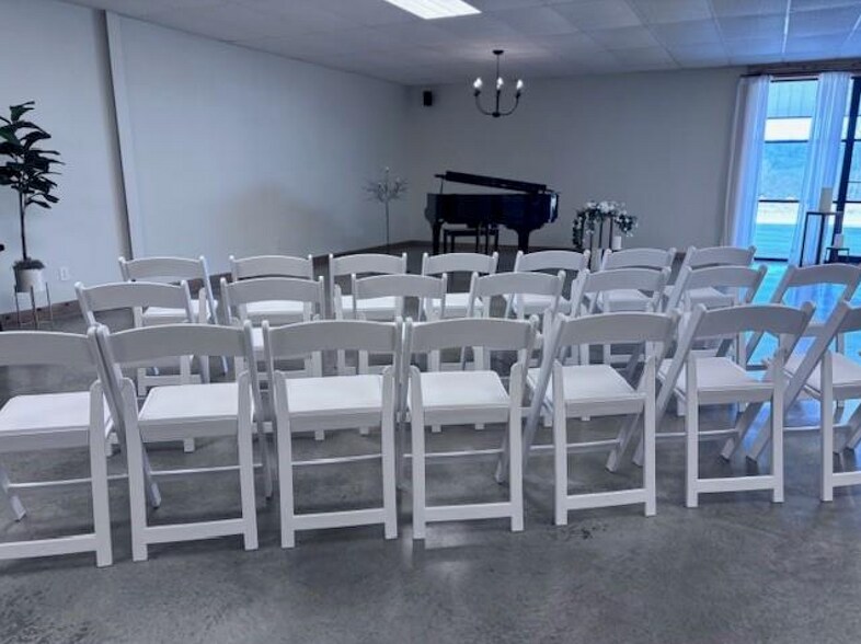 More Photos Of 1212 Packing House rd, Graham Flex For Sale