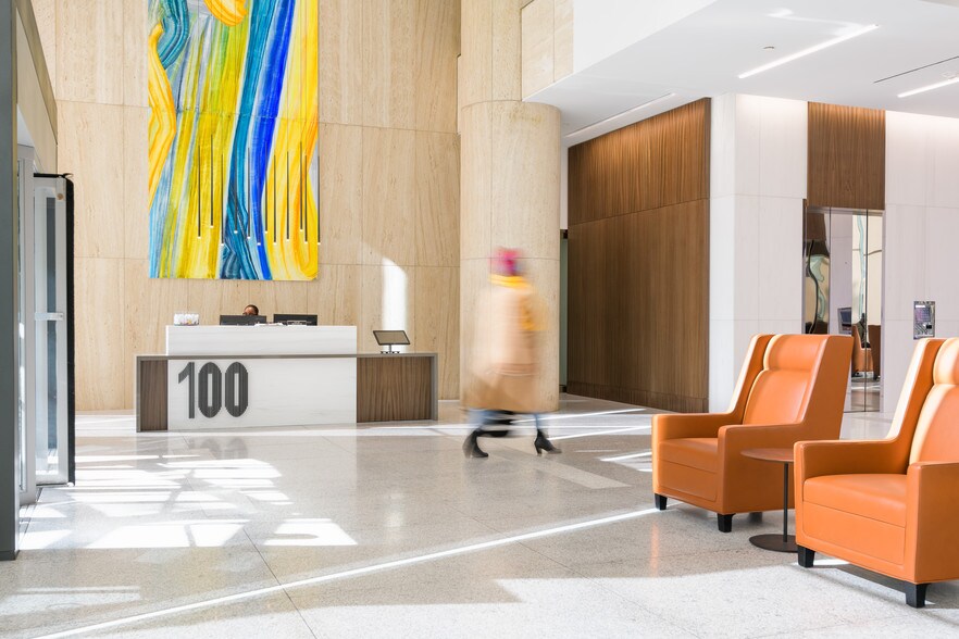 More Photos Of 100 Galleria Pky SE, Atlanta Office For Lease