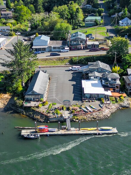 More Photos Of 580 Marine Dr, Wheeler Hotel For Sale