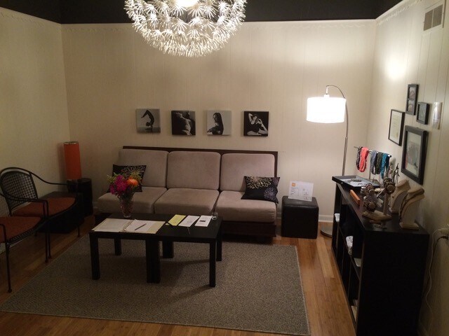 More Photos Of 514 5th St, Peru Restaurant For Lease