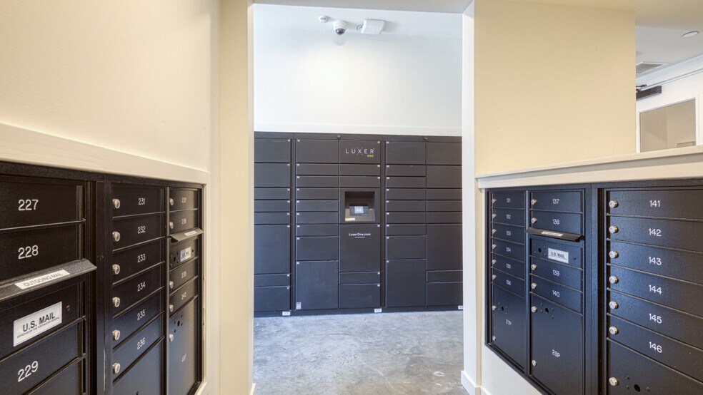 More Photos Of 225 W Olney Rd, Norfolk Apartments For Sale