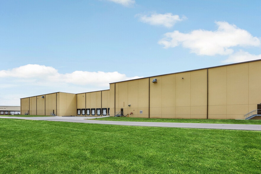 More Photos Of 201 Center St, Hanover Distribution For Lease