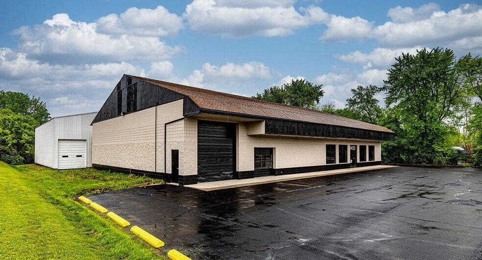 More Photos Of 4420 S Dixie Hwy, Franklin Office For Sale