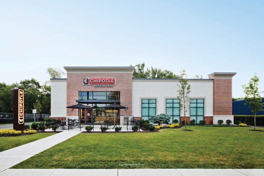 Primary Photo Of 5343 Murfreesboro Rd, La Vergne General Retail For Sale