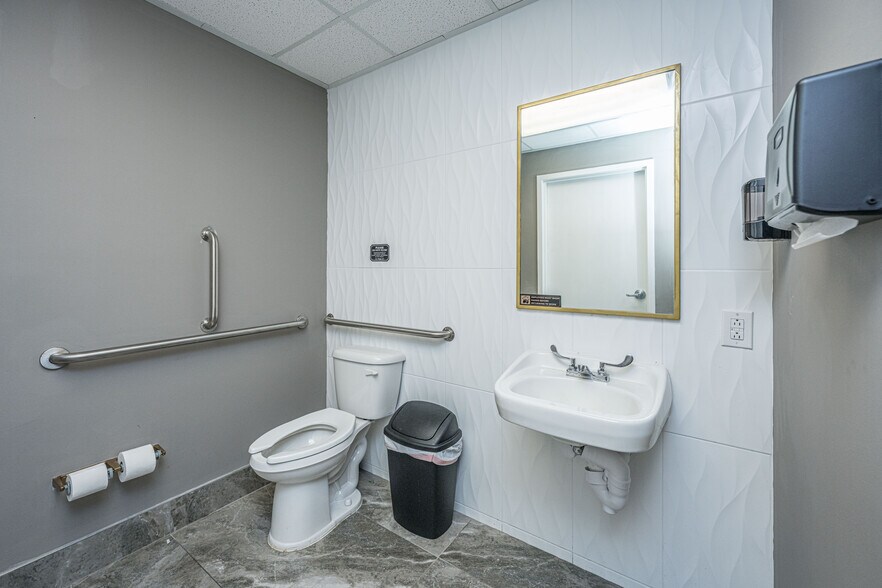 More Photos Of 1956 Long Grove Dr, Mount Pleasant General Retail For Lease