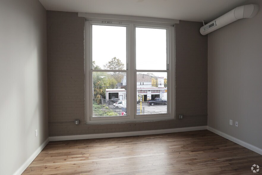 More Photos Of 2658 Scranton Rd, Cleveland Apartments For Lease