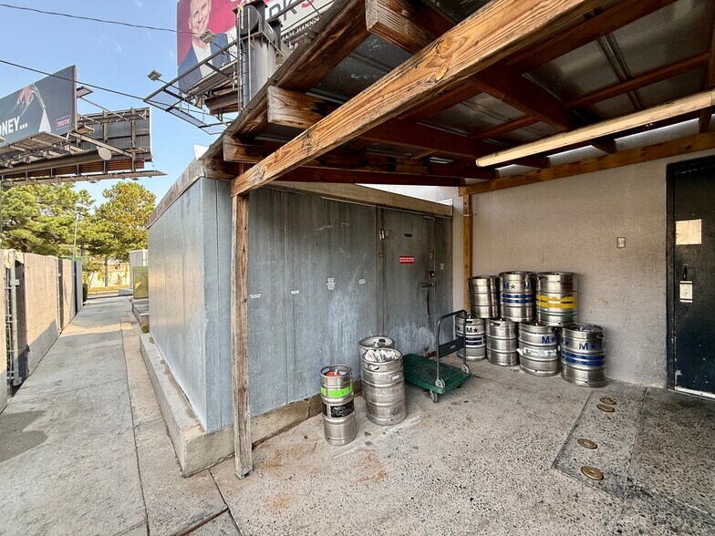 More Photos Of 6365 Peachtree Industrial Blvd, Atlanta Restaurant For Sale