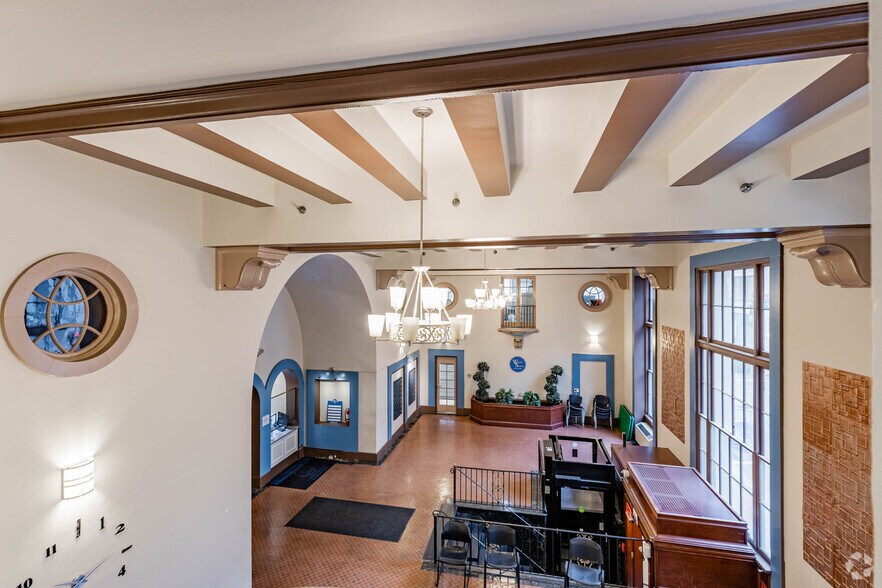 More Photos Of 304 Wood St, Pittsburgh Office Residential For Lease