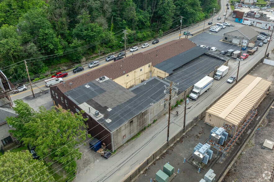 More Photos Of 2544-2546 Library Rd, Pittsburgh Storefront Retail Office For Lease