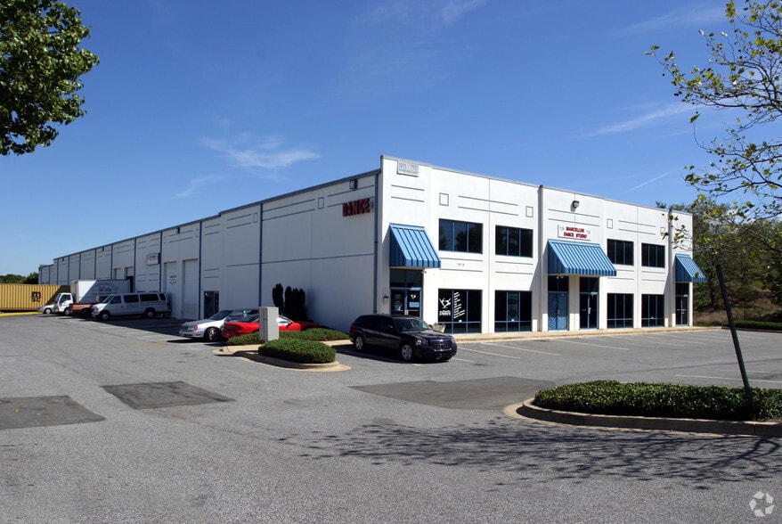 Primary Photo Of 7971-7997 Fernham Ln, Forestville Light Distribution For Lease