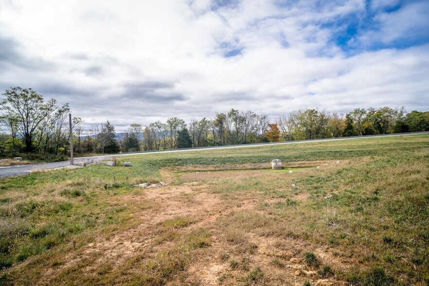 More Photos Of tbd White Hill Road, Staunton General Retail For Lease