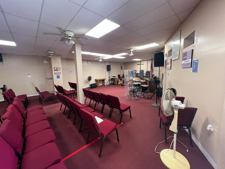 More Photos Of 303 E 98th St, Brooklyn Religious Facility For Sale