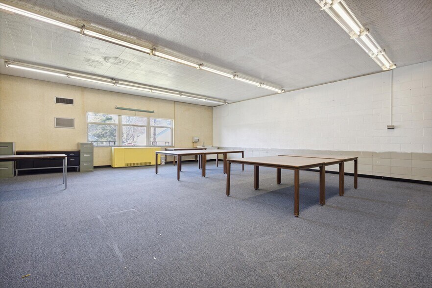 More Photos Of 502 Claremont St, Buchanan Schools For Sale