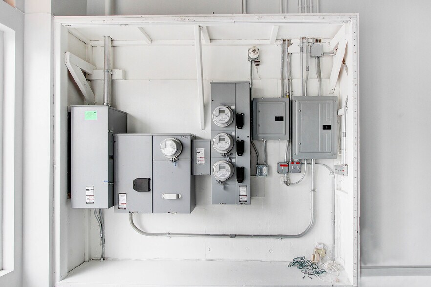 More Photos Of 2549 Irving St, San Francisco Storefront Retail Residential For Lease