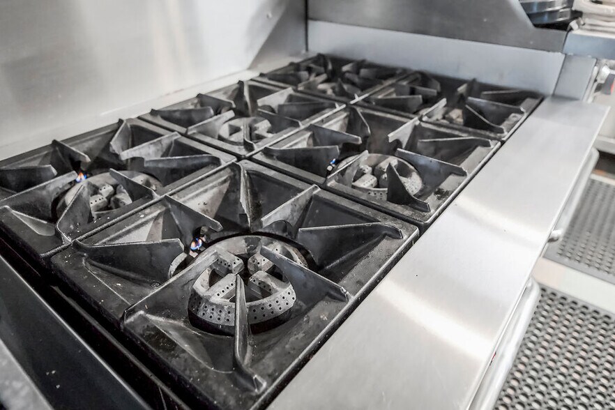 More Photos Of 24200 MO-45, Rushville Flex For Sale