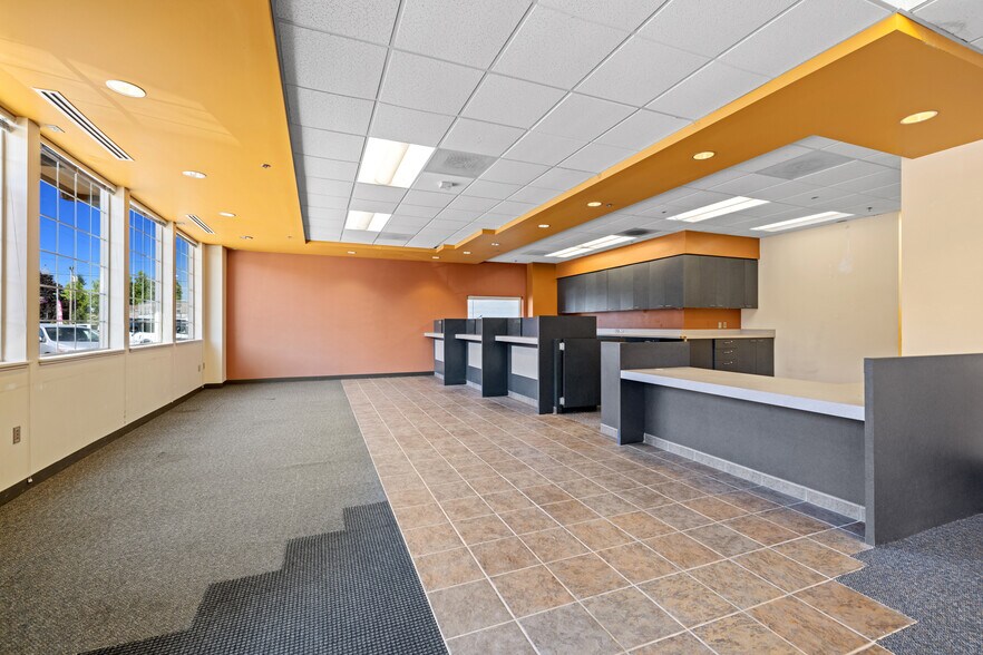 More Photos Of 190 E Charles St, Mount Angel Storefront Retail Office For Sale