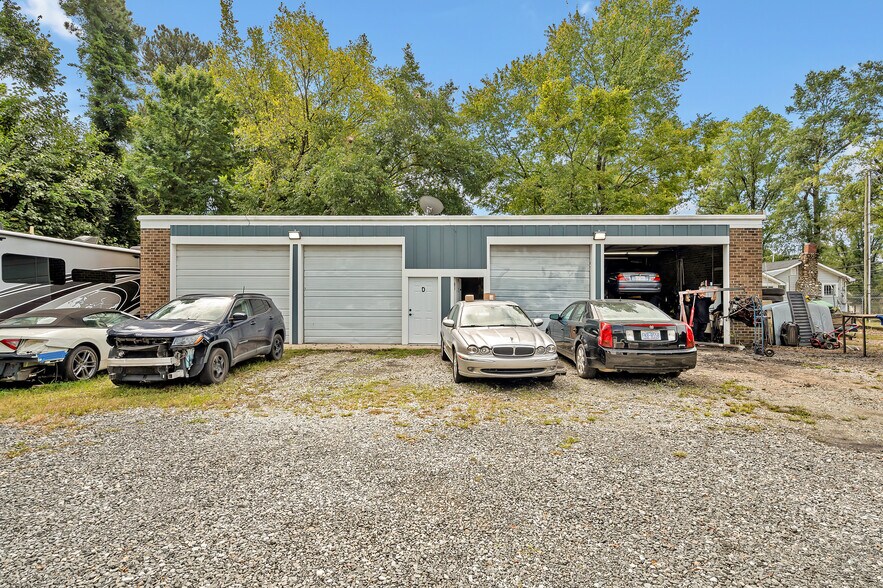 More Photos Of 1015 Ellis Rd, Durham Light Manufacturing For Sale