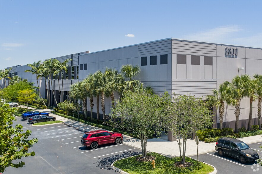 More Photos Of 3300 SW 64th Ave, Davie Unknown For Lease